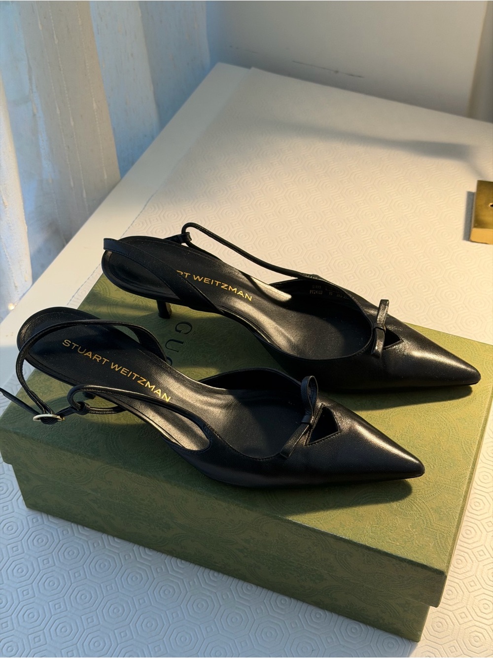 Stuart Weitzman Black Pointed Slingback Leather Pumps with Bow